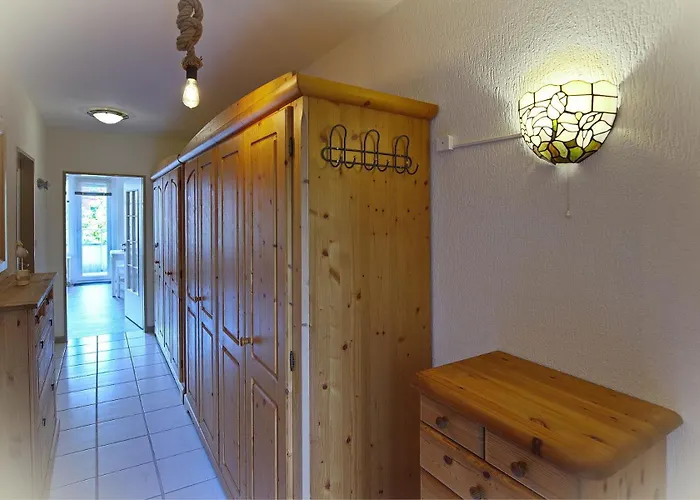 Jonathan Apartment *